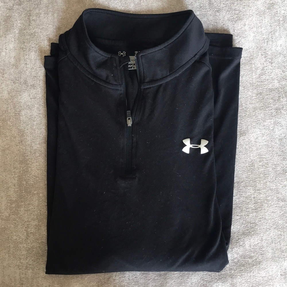 Men’s quarter zip black Under Armour shirt